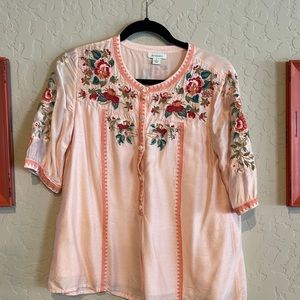 Cute Sundance top, size small